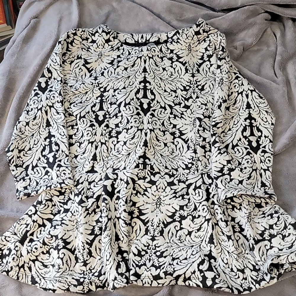 Bobeau brand- Size Large w/ 3/4 sleeve